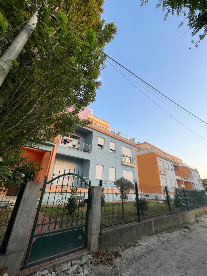 Emma'S Apartments Тирана Екстер'єр фото