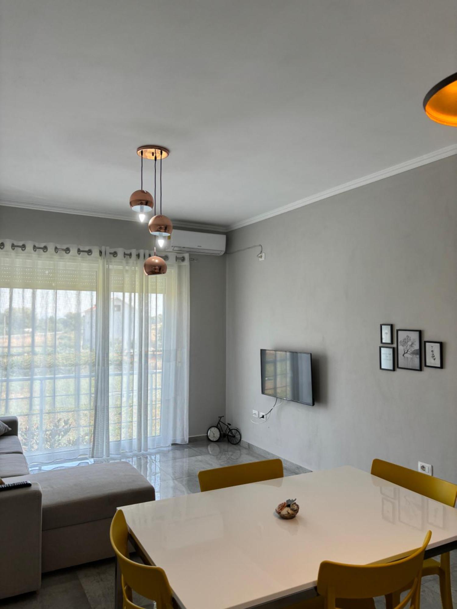 Emma'S Apartments Тирана Екстер'єр фото